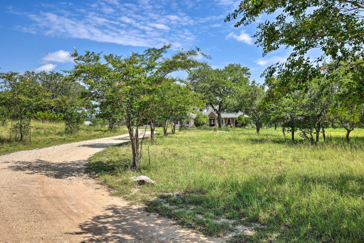 Cozy Spring Branch Cottage In Hill Country! Εξωτερικό φωτογραφία